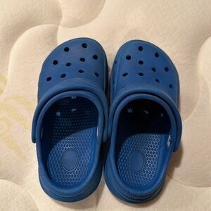 Unisex toddler crocs- size 10